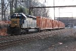 CSX SD40-2 #8305 on Q706-22